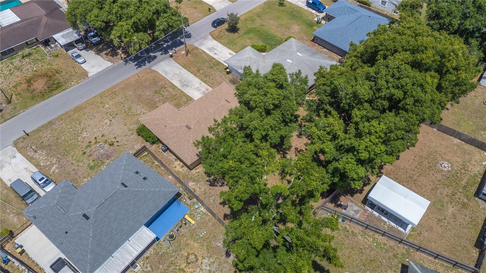 ELOISE WOODS LAKE MARIAM UNIT - Residential
