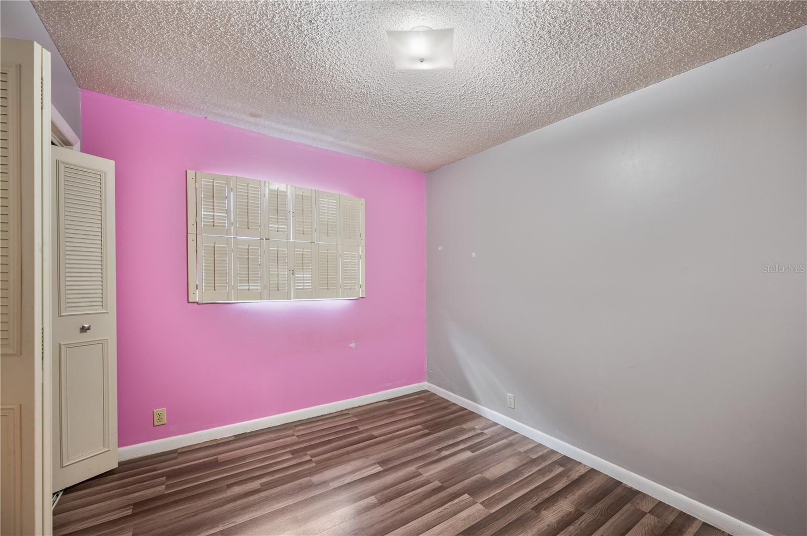 ELOISE WOODS LAKE MARIAM UNIT - Residential