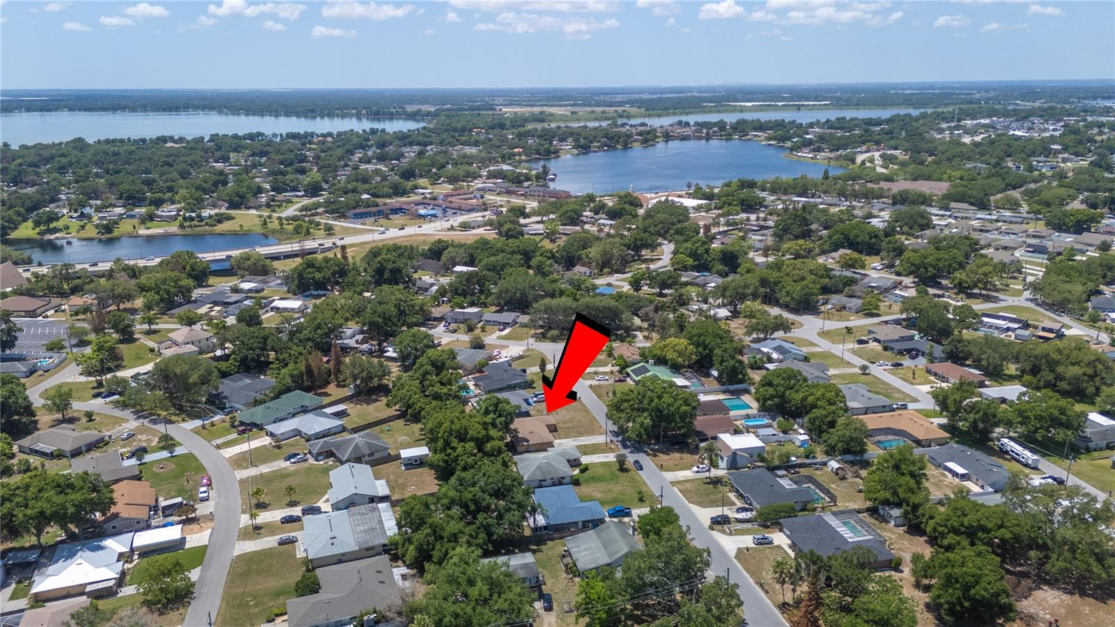 ELOISE WOODS LAKE MARIAM UNIT - Residential