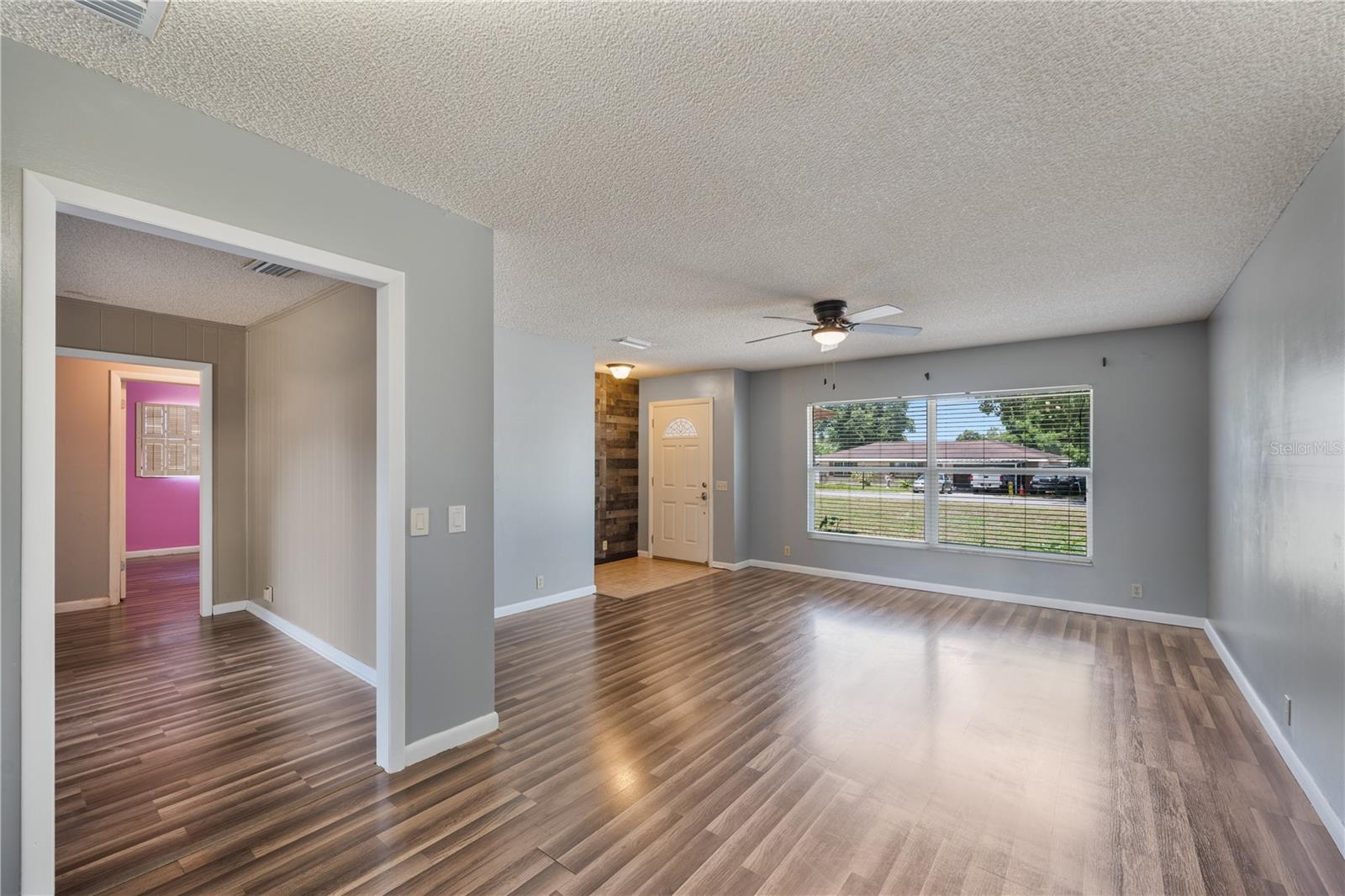 ELOISE WOODS LAKE MARIAM UNIT - Residential