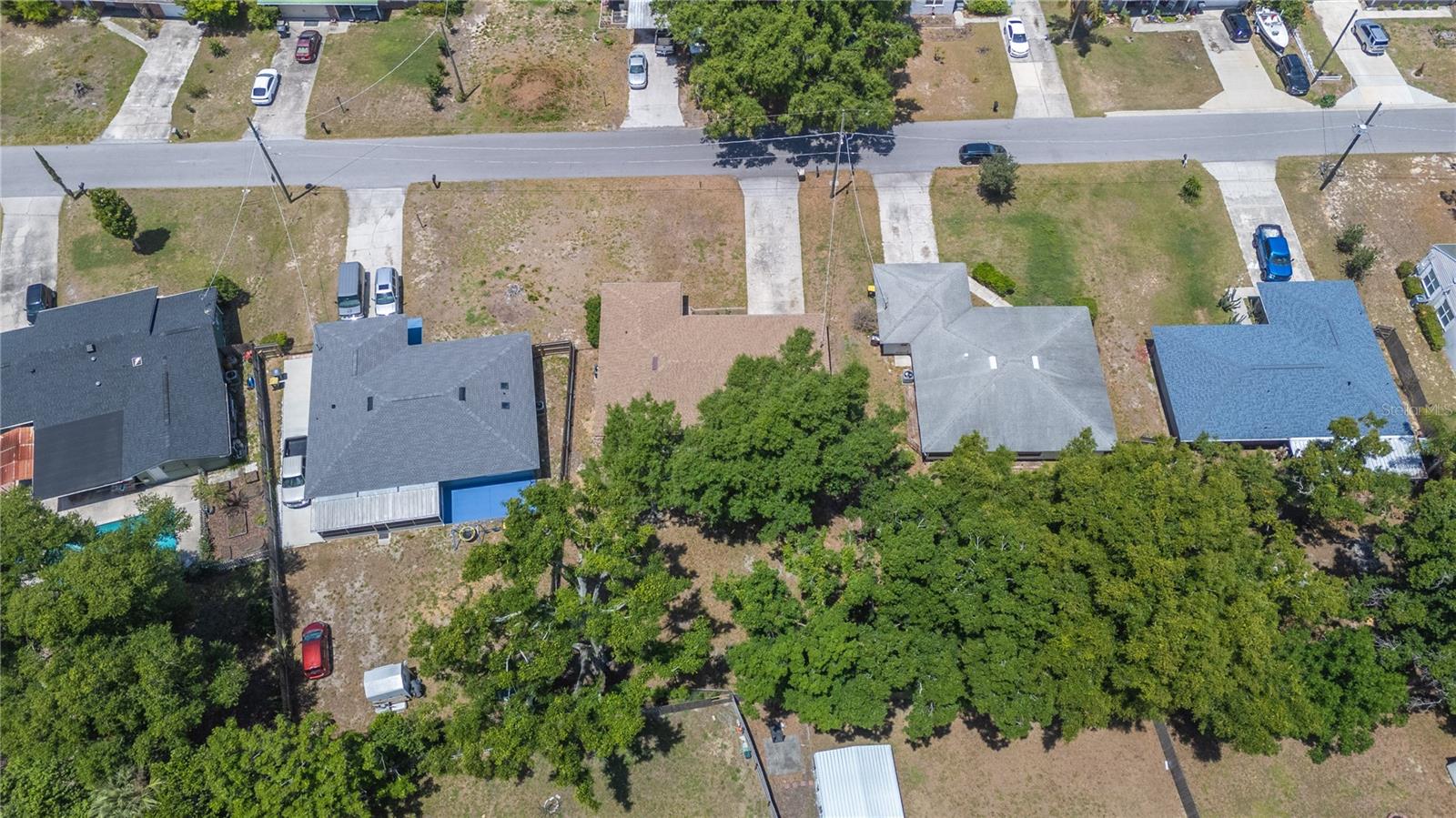 ELOISE WOODS LAKE MARIAM UNIT - Residential