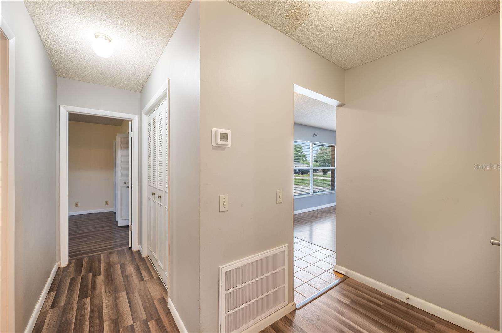 ELOISE WOODS LAKE MARIAM UNIT - Residential