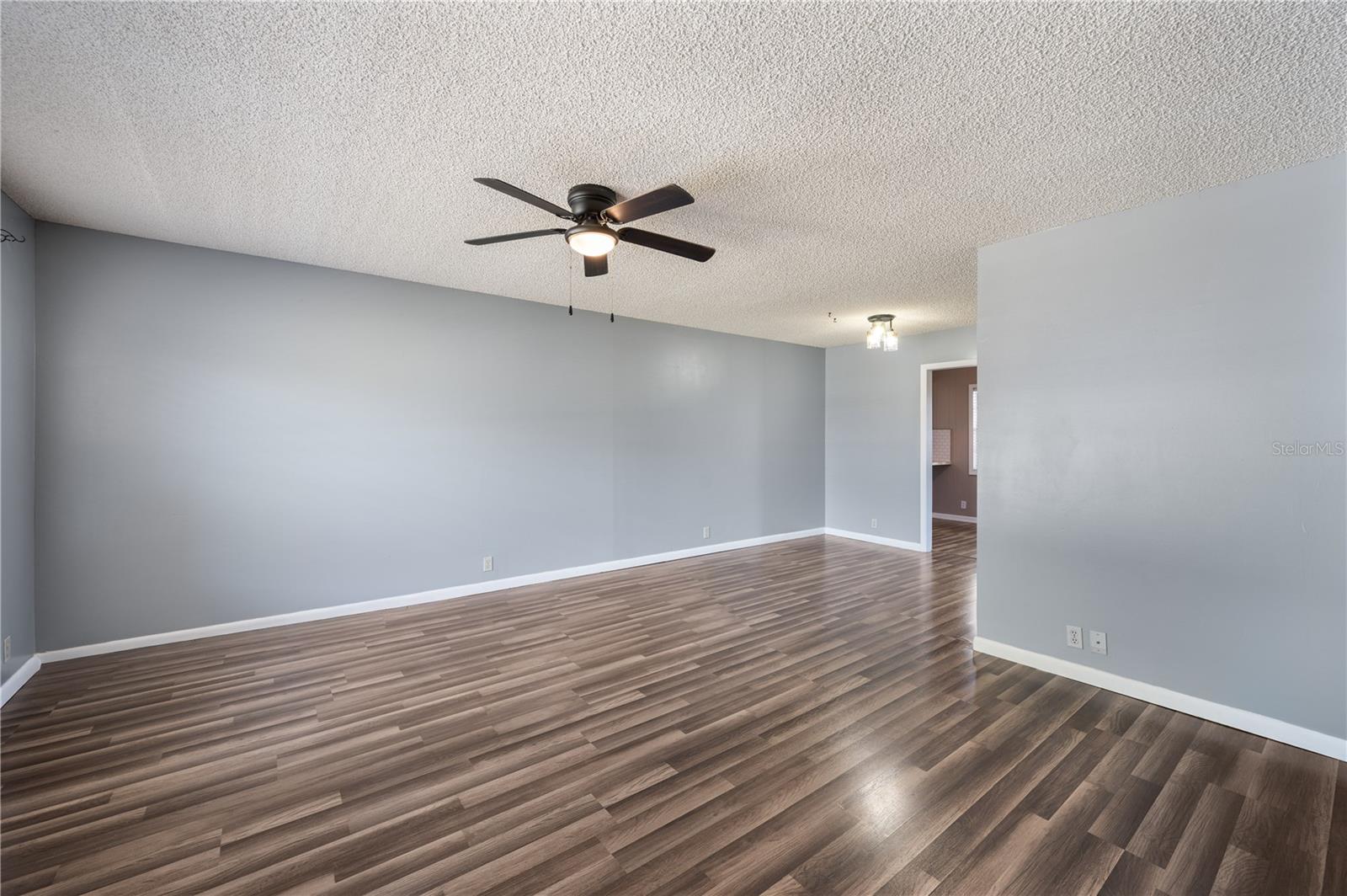 ELOISE WOODS LAKE MARIAM UNIT - Residential