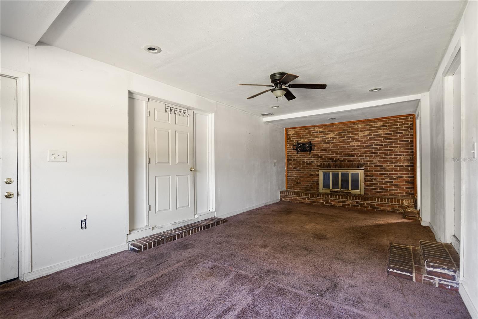 HUTCHINSONS - Residential