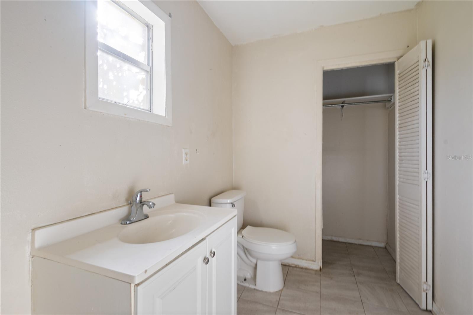 HUTCHINSONS - Residential