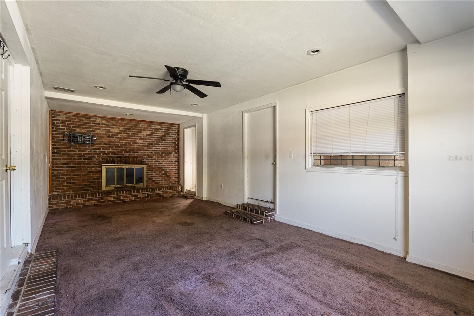 HUTCHINSONS - Residential