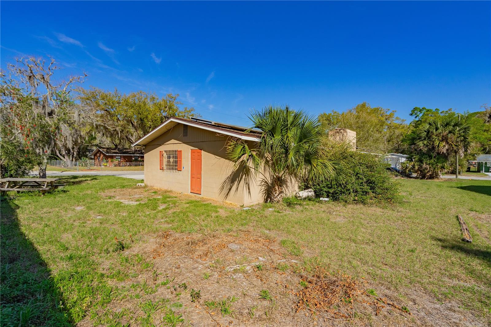 HUTCHINSONS - Residential