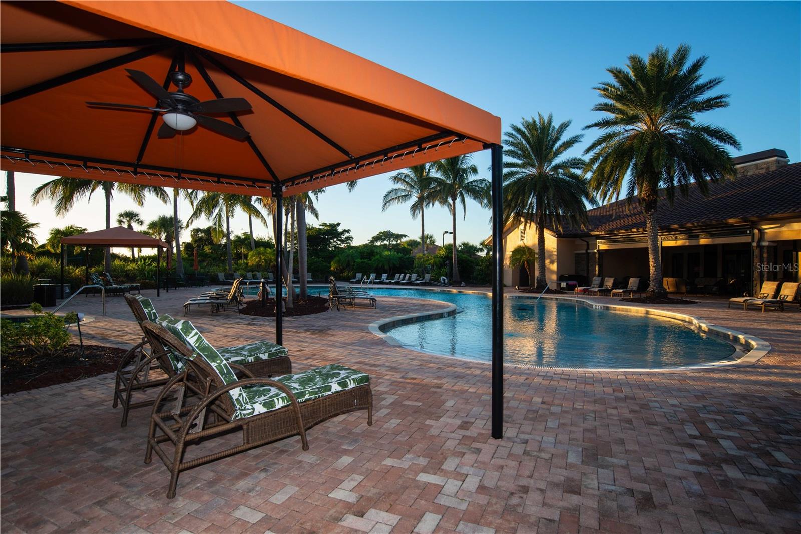 ESPLANADE BY SIESTA KEY - Residential Lease