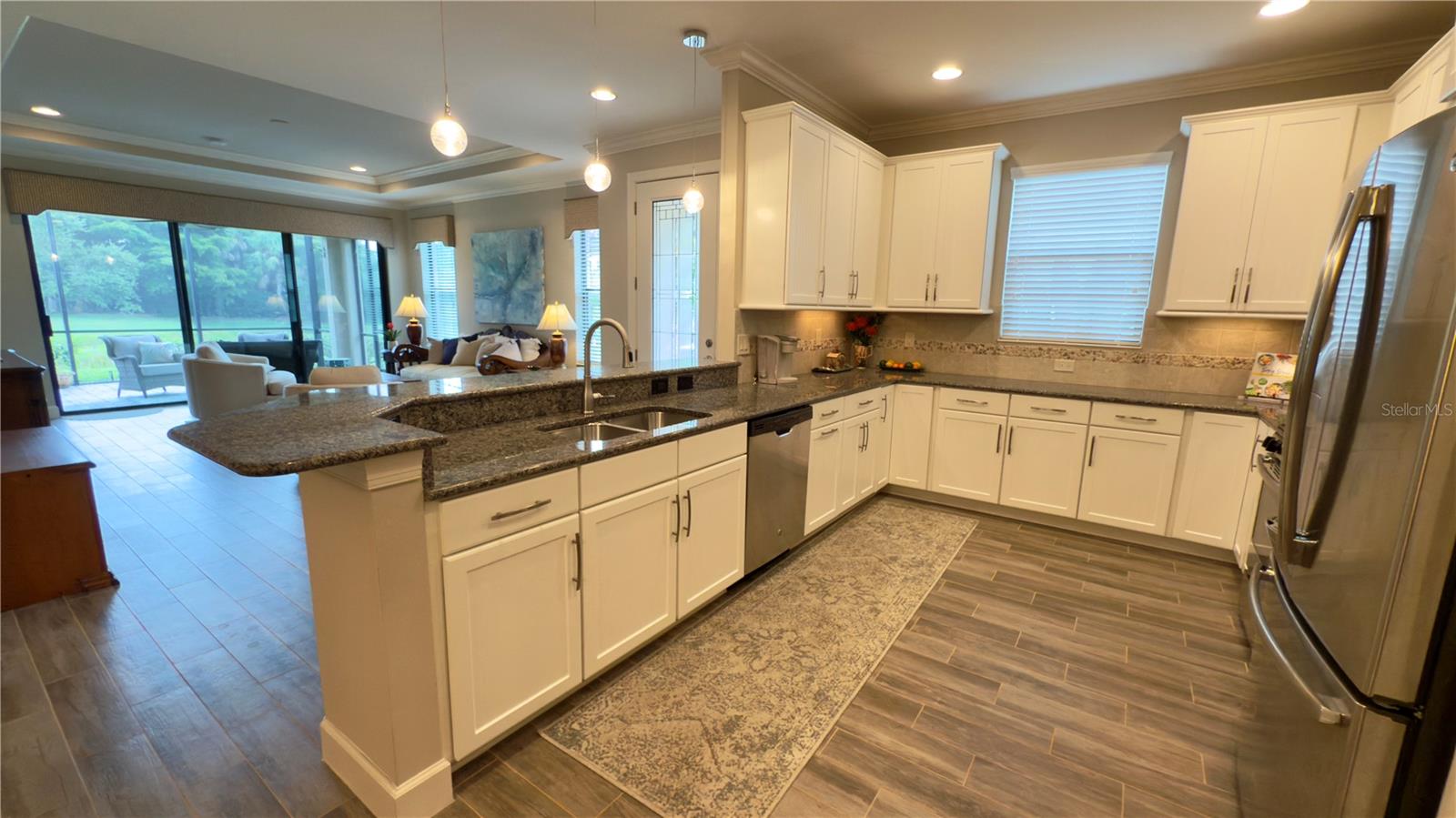 ESPLANADE BY SIESTA KEY - Residential Lease