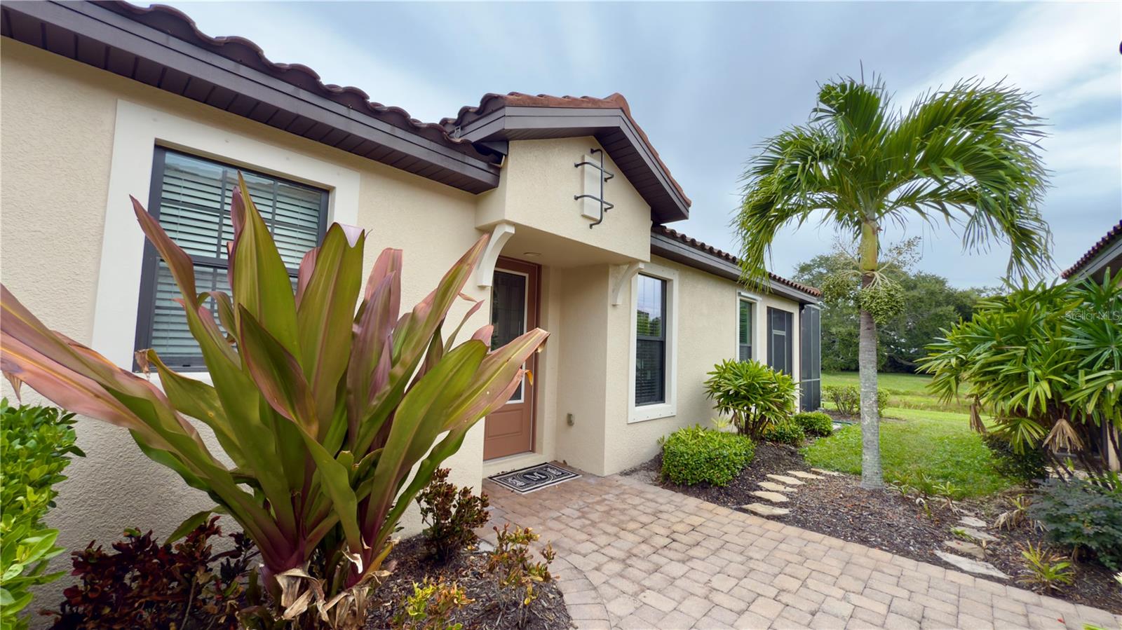 ESPLANADE BY SIESTA KEY - Residential Lease