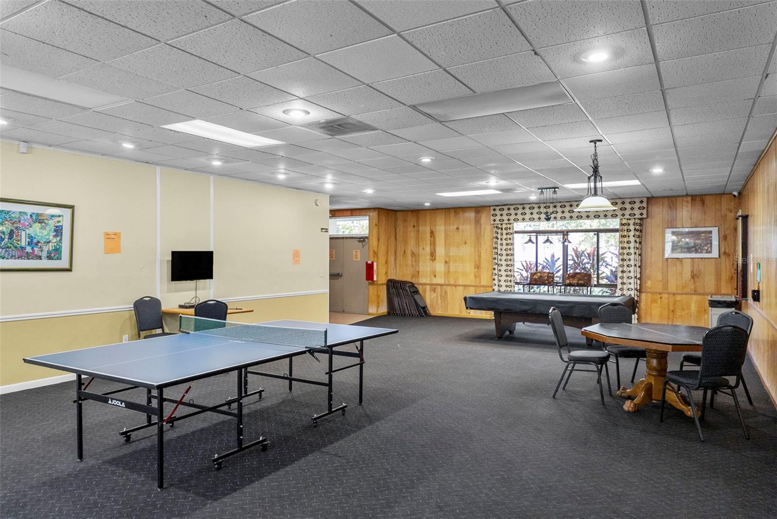 FOX CHASE WEST CONDO - Residential