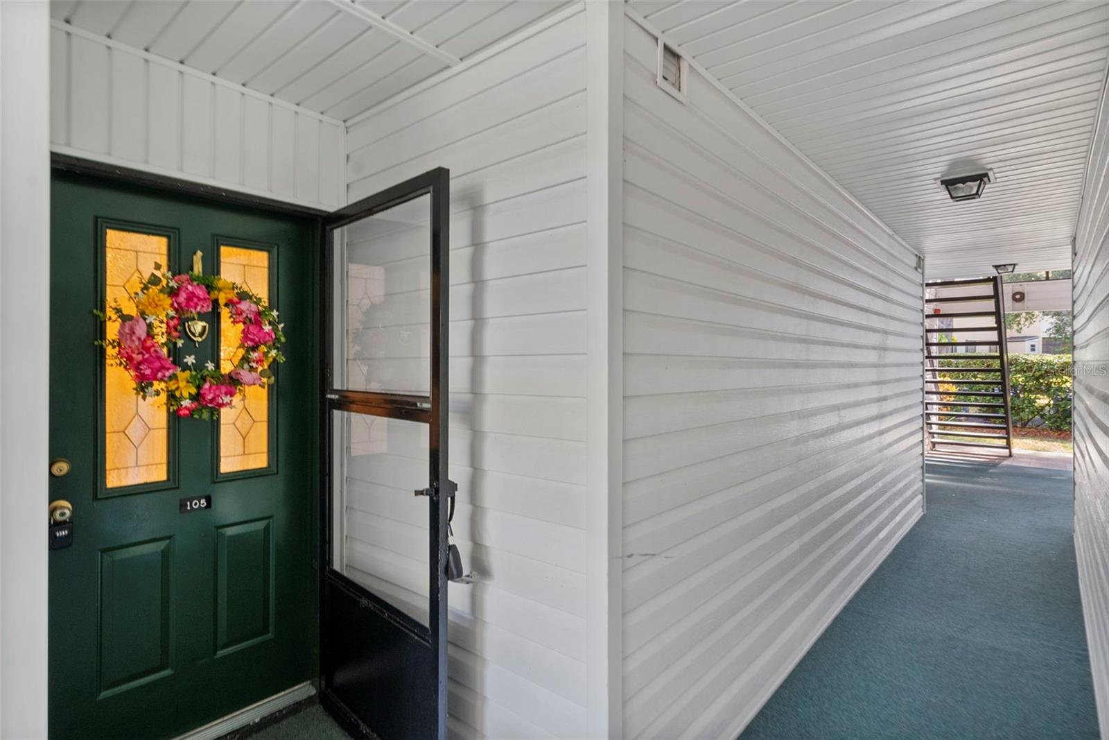 3277 FOX CHASE CIRCLE N 105