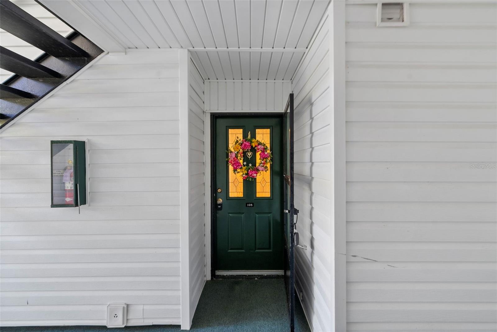 3277 FOX CHASE CIRCLE N 105