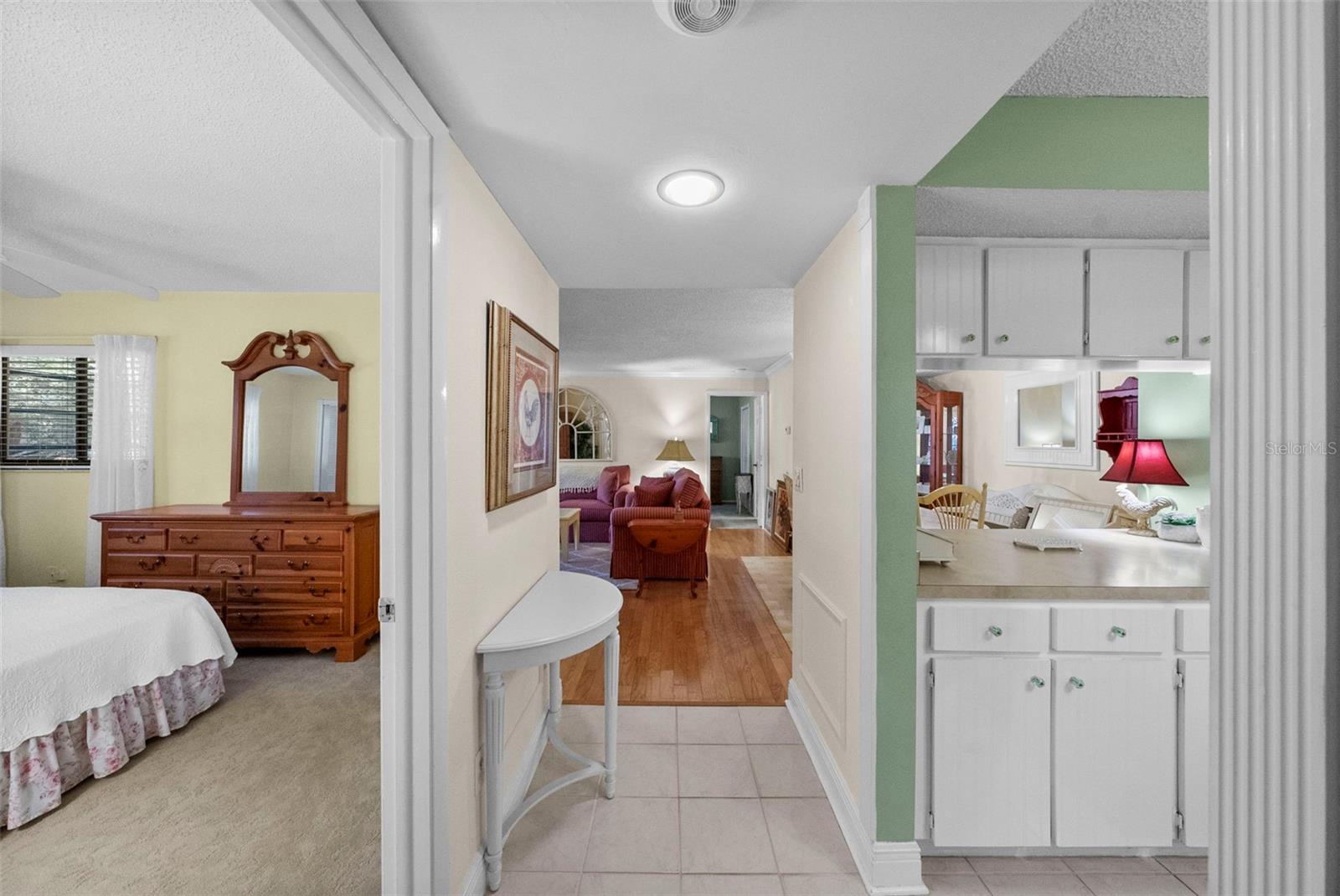 3277 FOX CHASE CIRCLE N 105