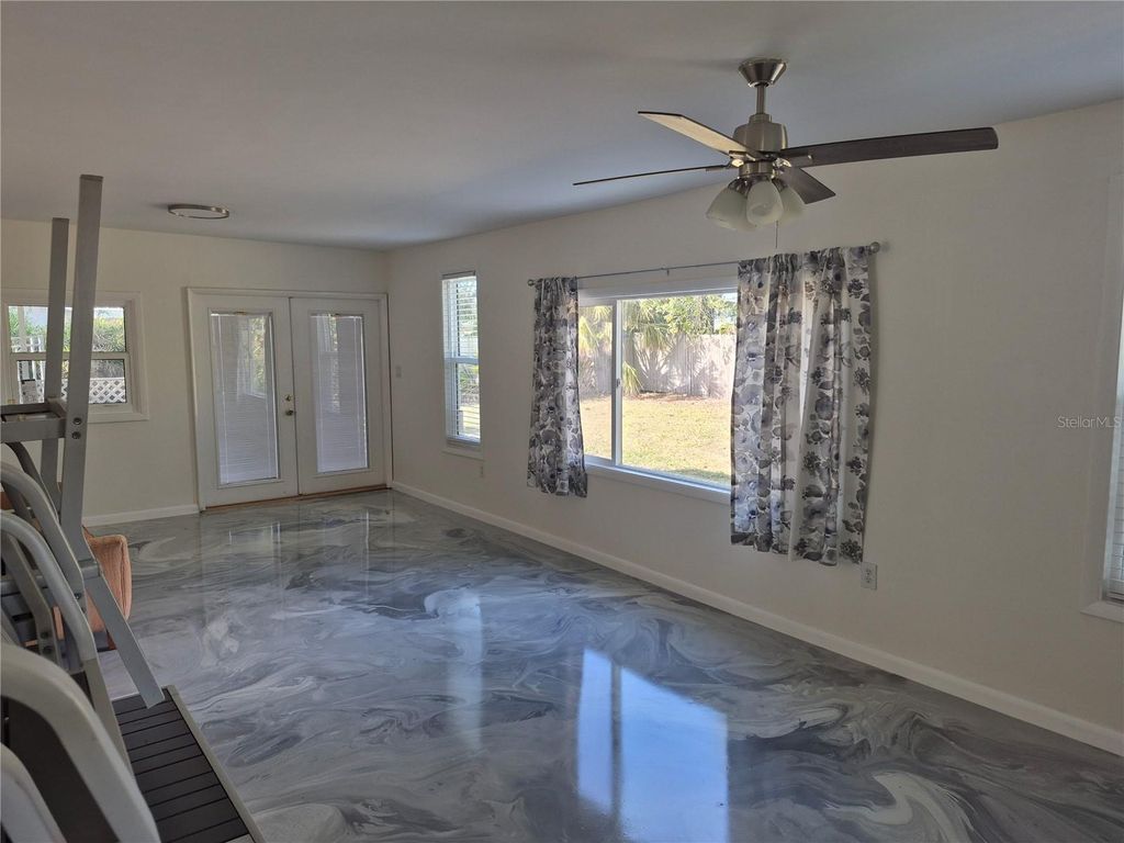 Photo of 1210 Laurel Avenue, Venice, FL 34285 (MLS # N6142479)