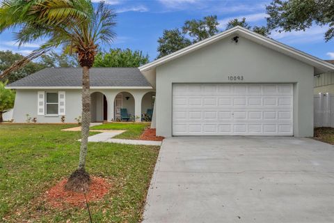 A home in SEMINOLE