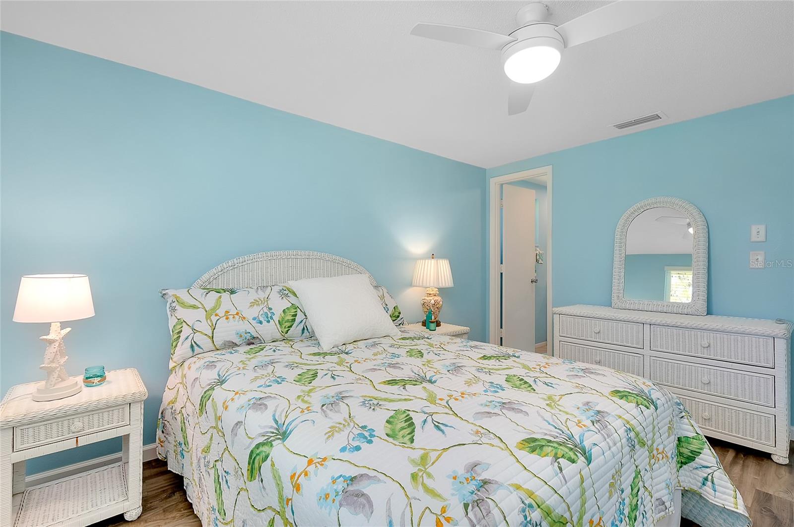 CIRCLE WOODS OF VENICE 2 - Residential