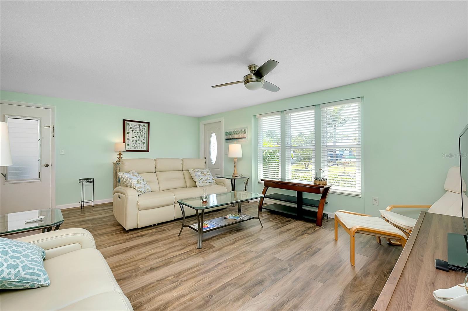 CIRCLE WOODS OF VENICE 2 - Residential