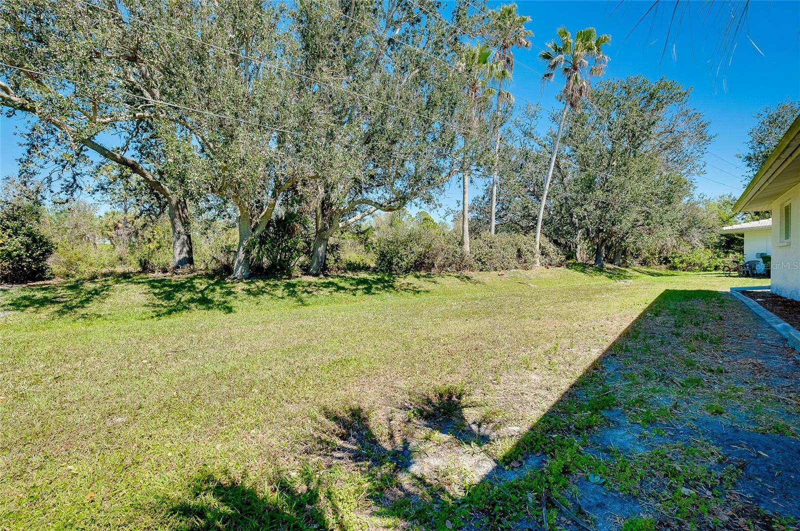 CIRCLE WOODS OF VENICE 2 - Residential