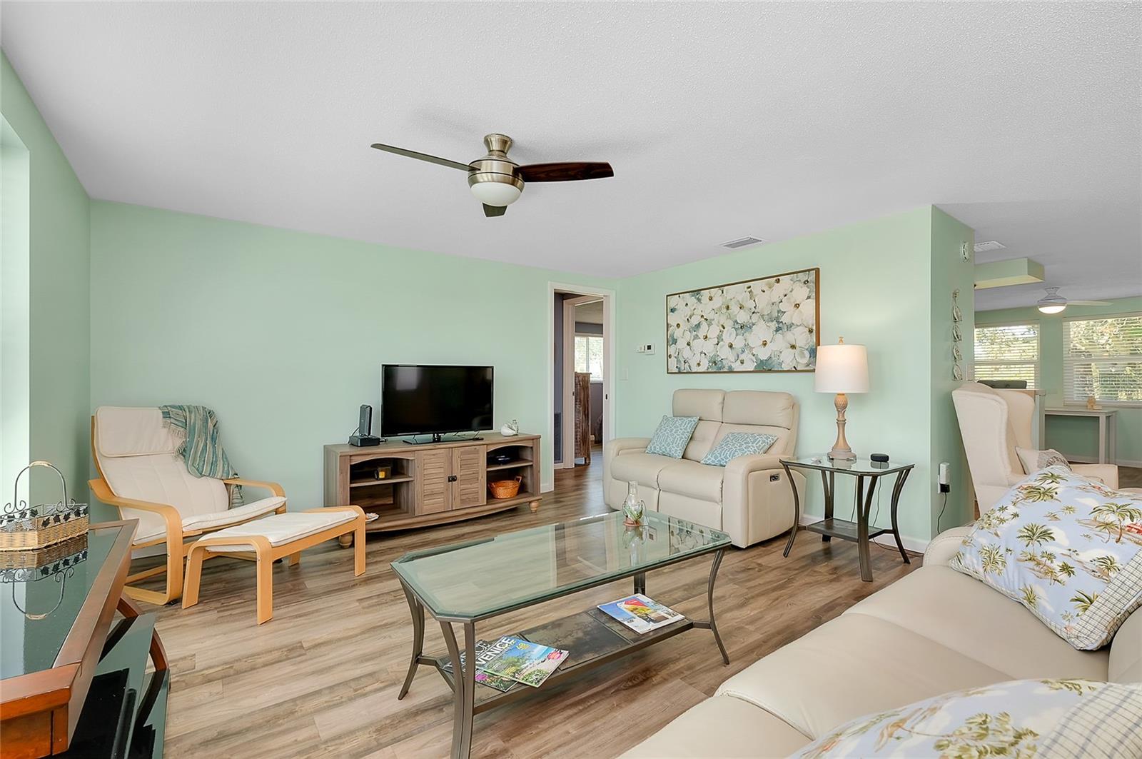 CIRCLE WOODS OF VENICE 2 - Residential