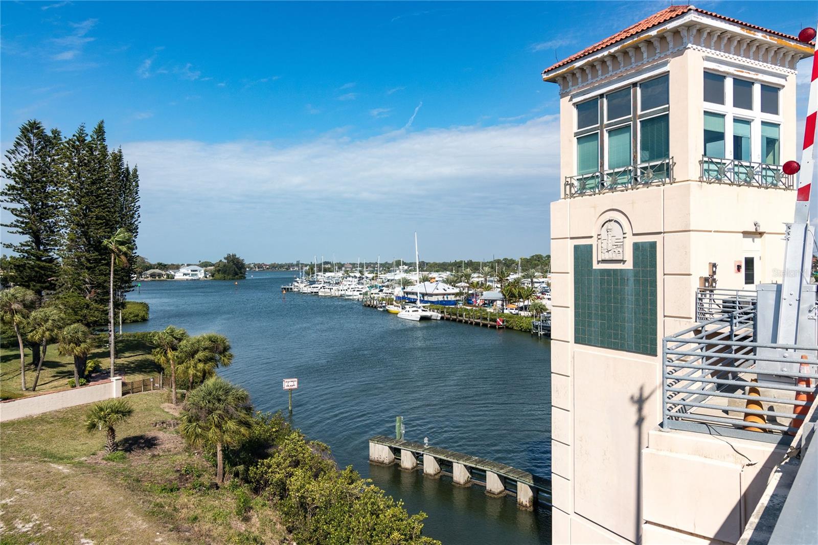 CIRCLE WOODS OF VENICE 2 - Residential