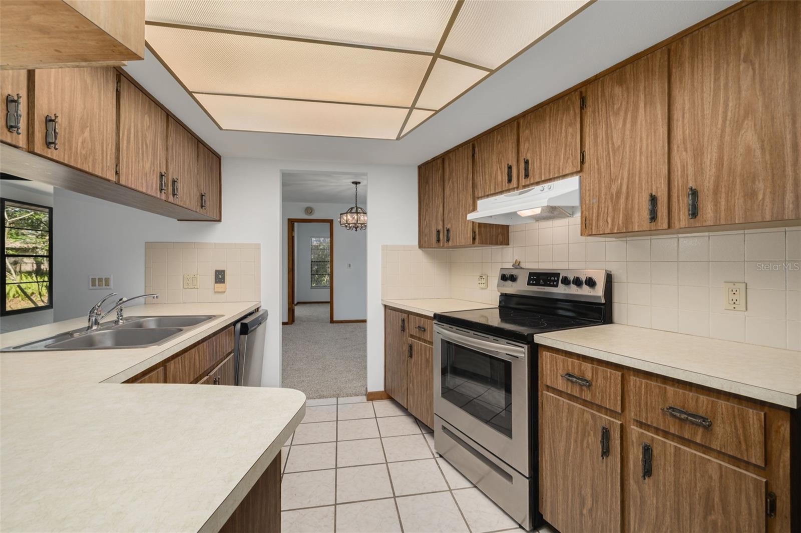 SPRING HILL - Residential