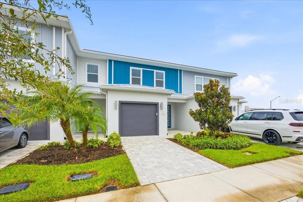 Photo of Kissimmee, FL 34747 (MLS # O6450972)