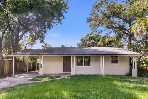 Photo of 10012 N 14th Street, Tampa, FL 33612 (MLS # TB8559131)