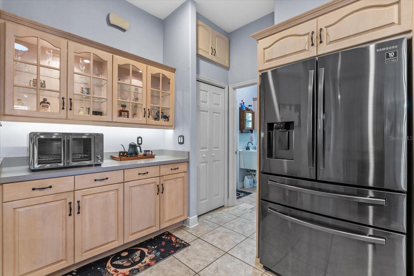 TAMIAMI FARMS - Residential