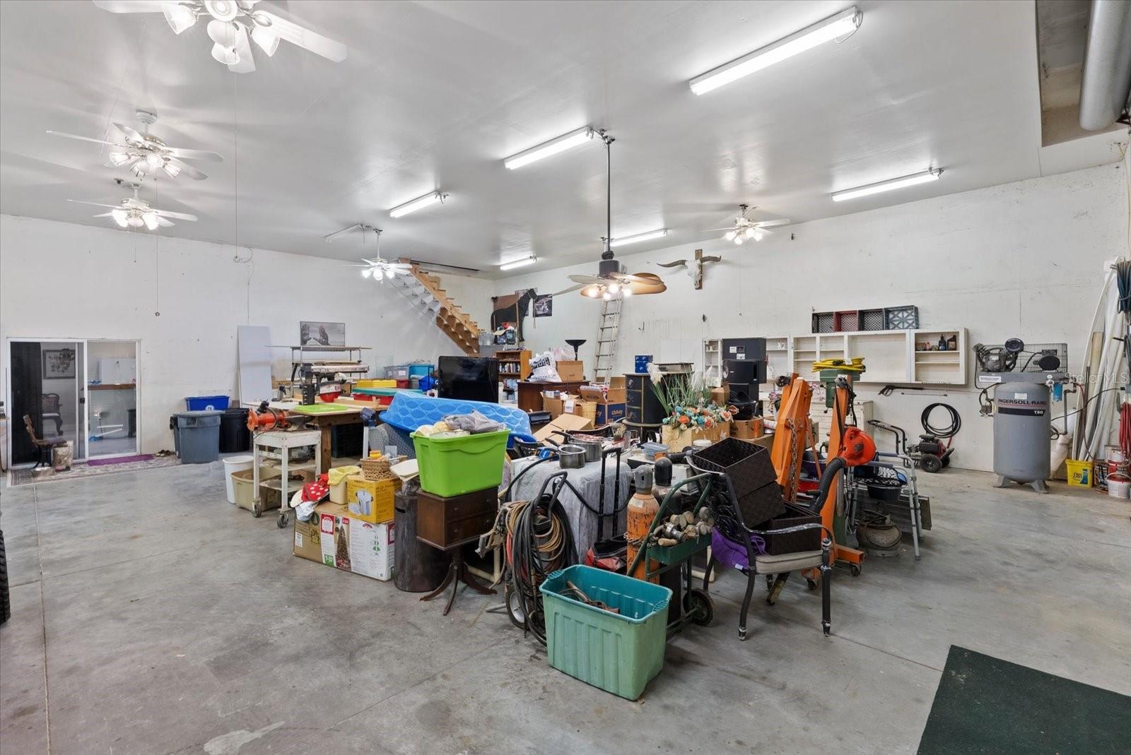 TAMIAMI FARMS - Residential