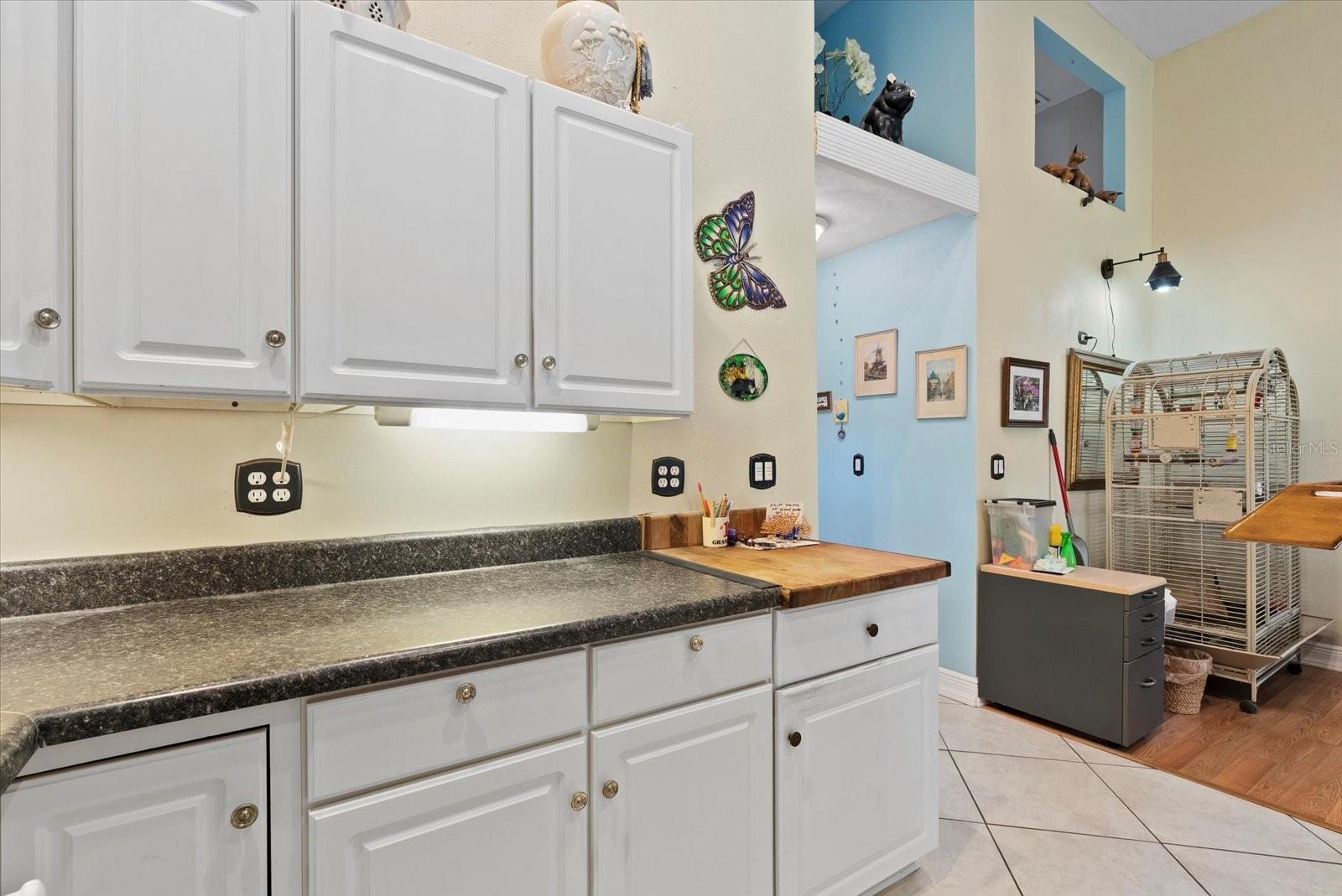 TAMIAMI FARMS - Residential