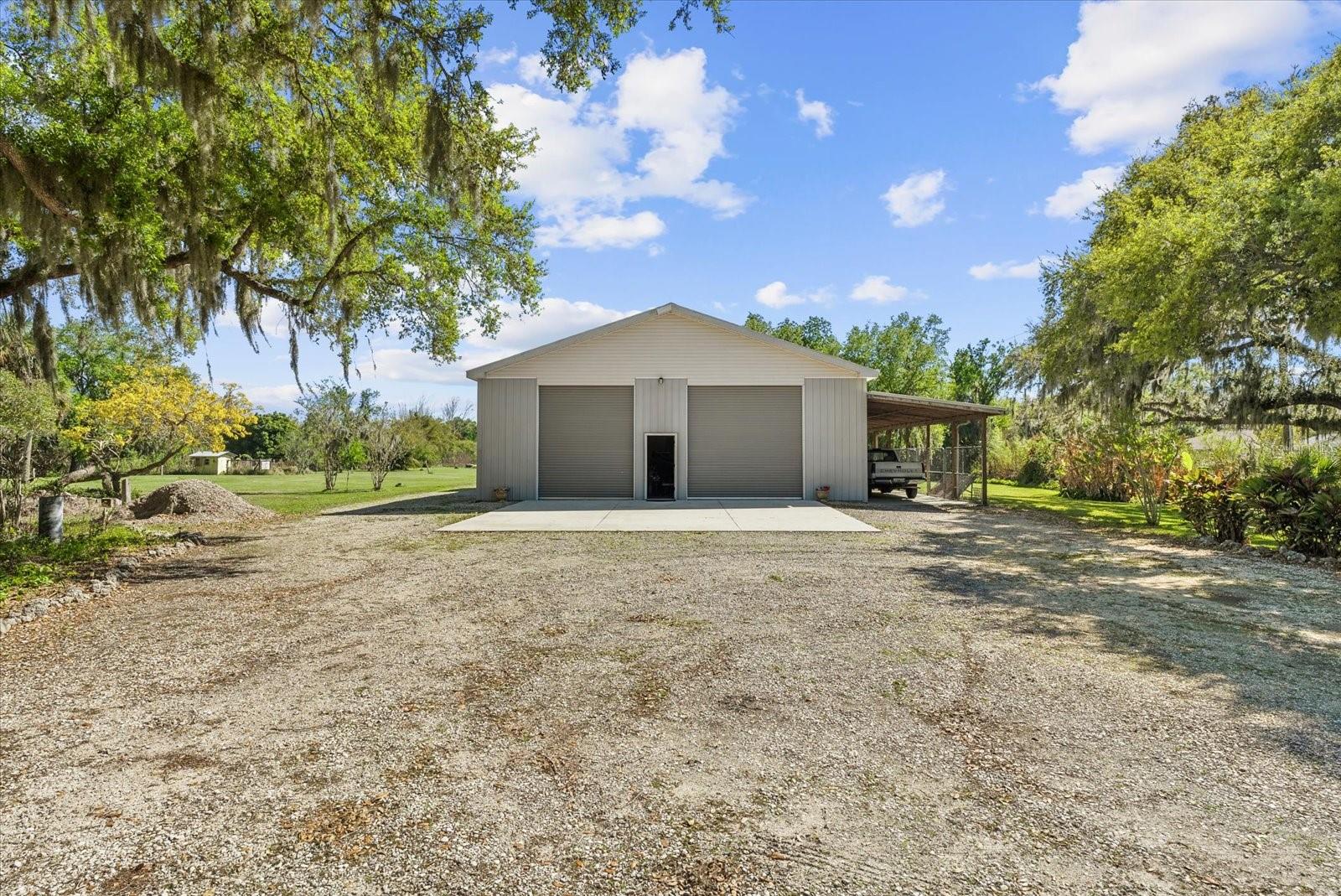 TAMIAMI FARMS - Residential