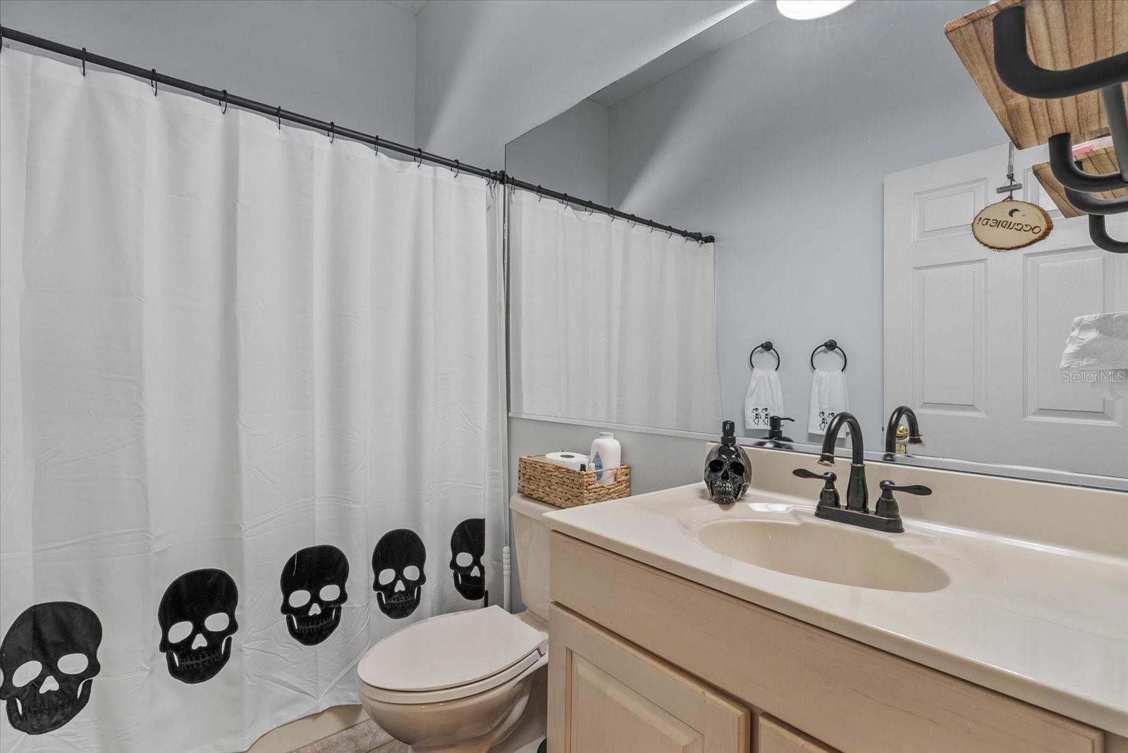 TAMIAMI FARMS - Residential