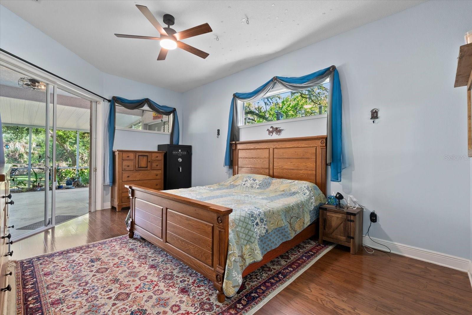 TAMIAMI FARMS - Residential