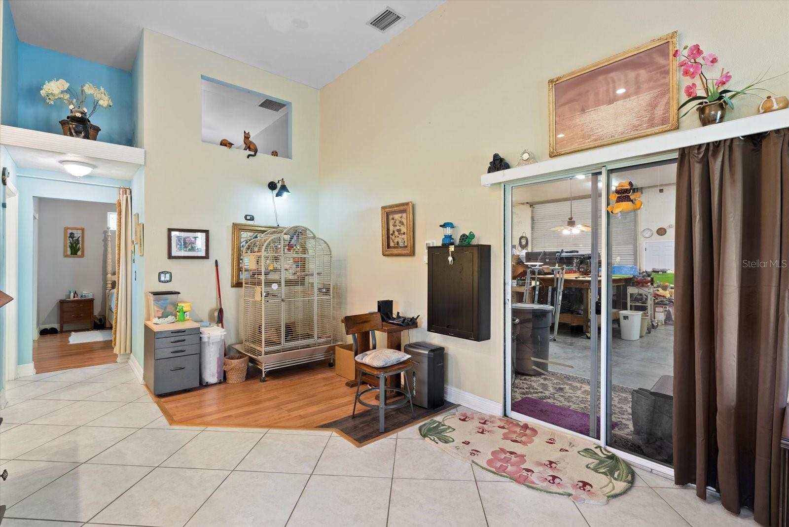 TAMIAMI FARMS - Residential