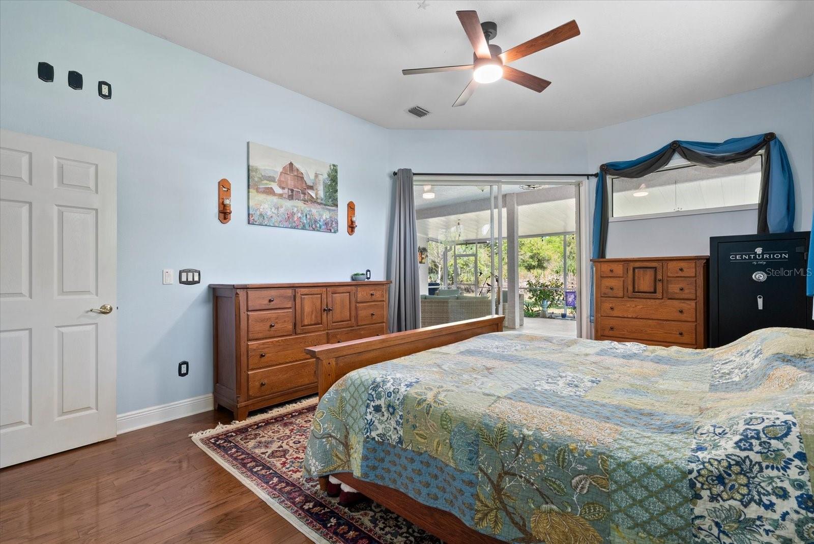 TAMIAMI FARMS - Residential