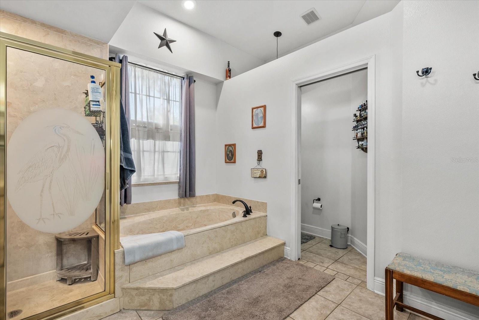 TAMIAMI FARMS - Residential