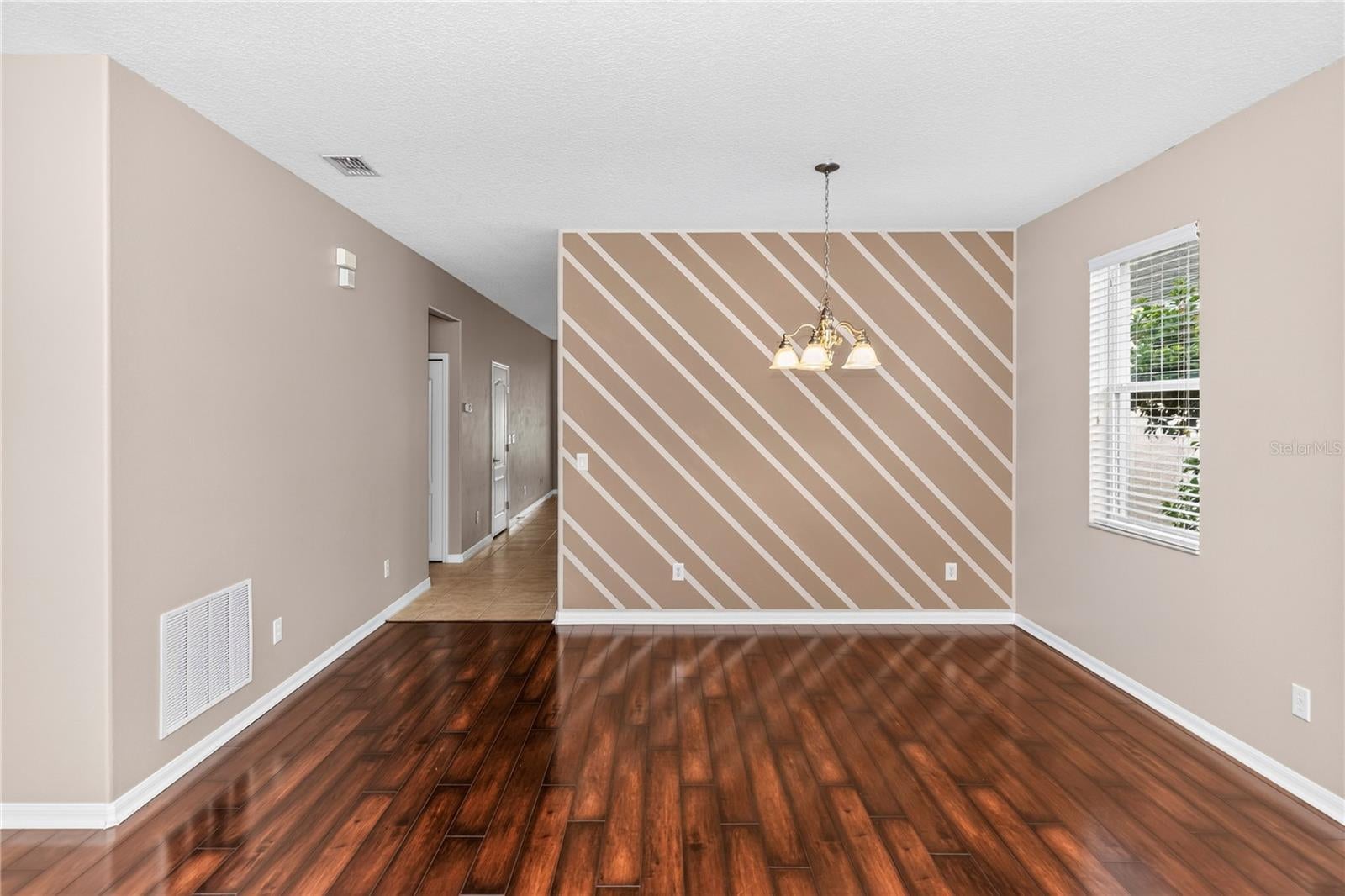 14249 QUEENSIDE STREET