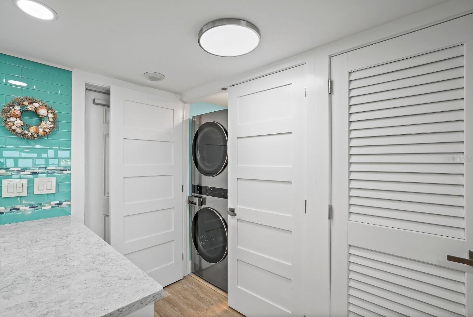 BAYWAY ISLES POINT BRITTANY FOUR - Residential