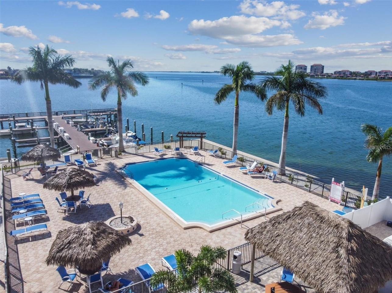 BAYWAY ISLES POINT BRITTANY FOUR - Residential