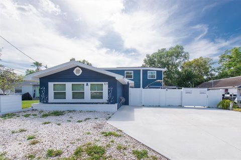 Photo of 819 10th Street SW, Largo, FL 33770 (MLS # TB8497554)