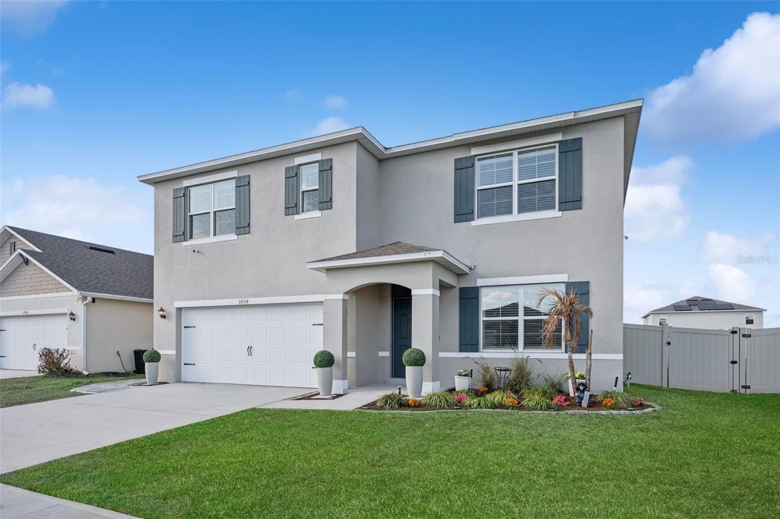 RIVERBEND AT CAMERON HEIGHTS PHASE 2 - Residential