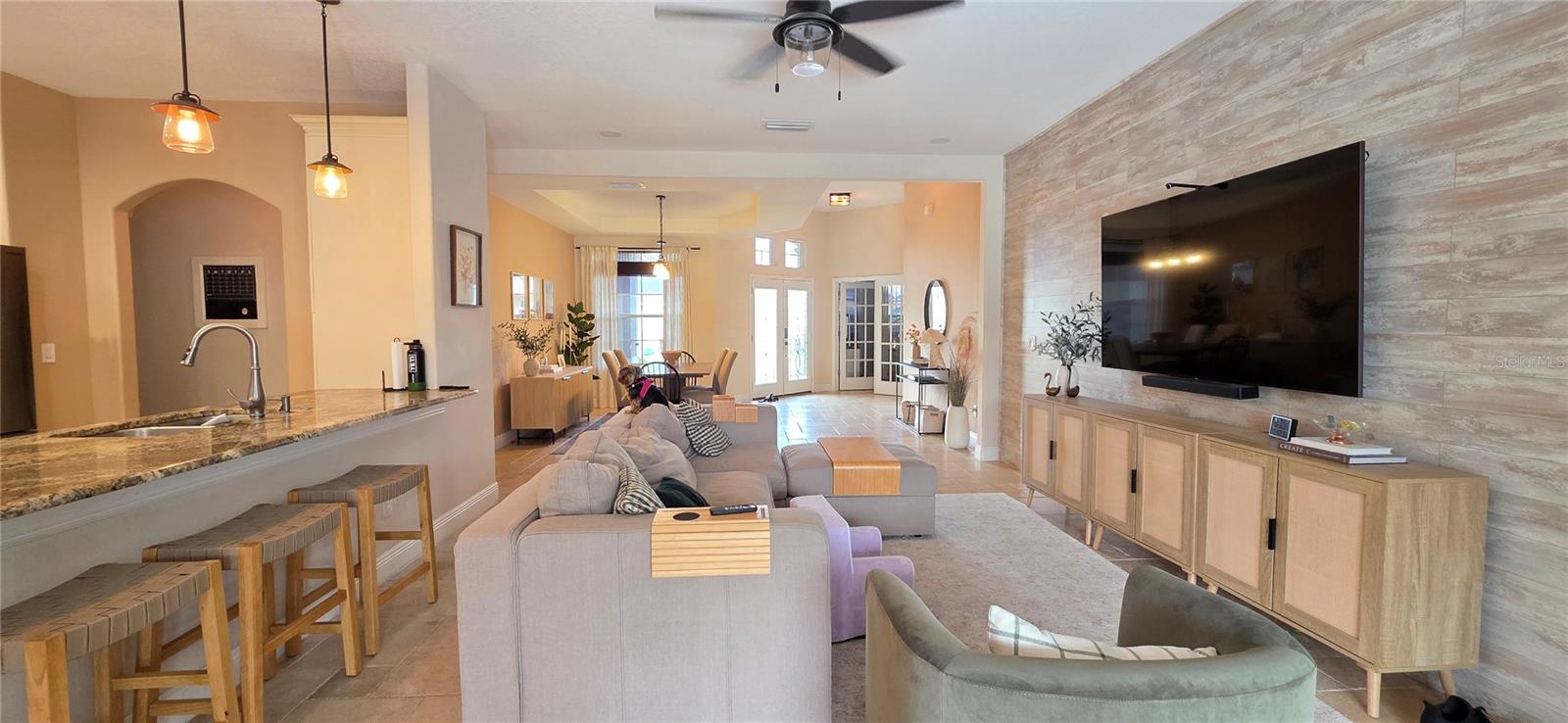 ALOMA WOODS PH 5 - Residential