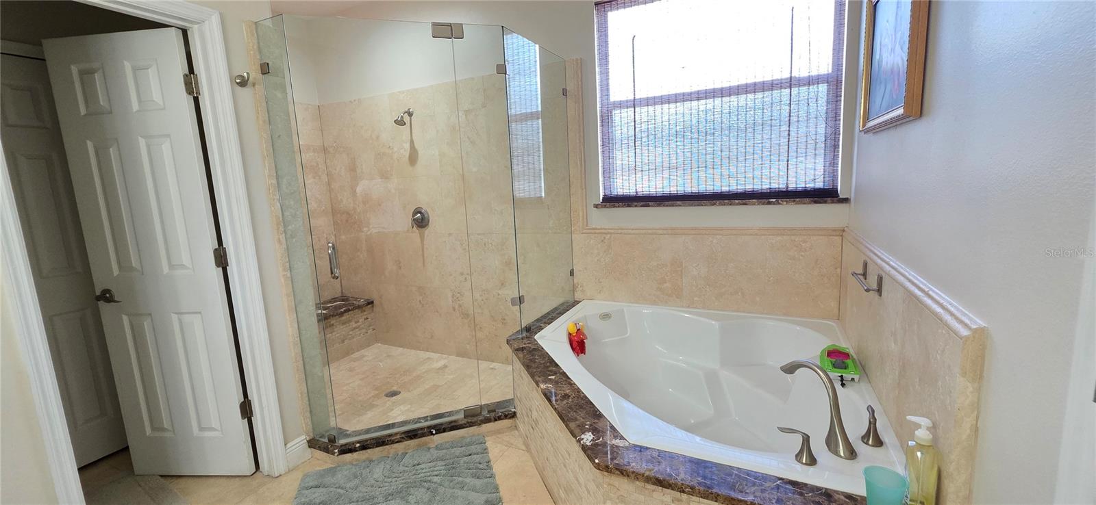 ALOMA WOODS PH 5 - Residential