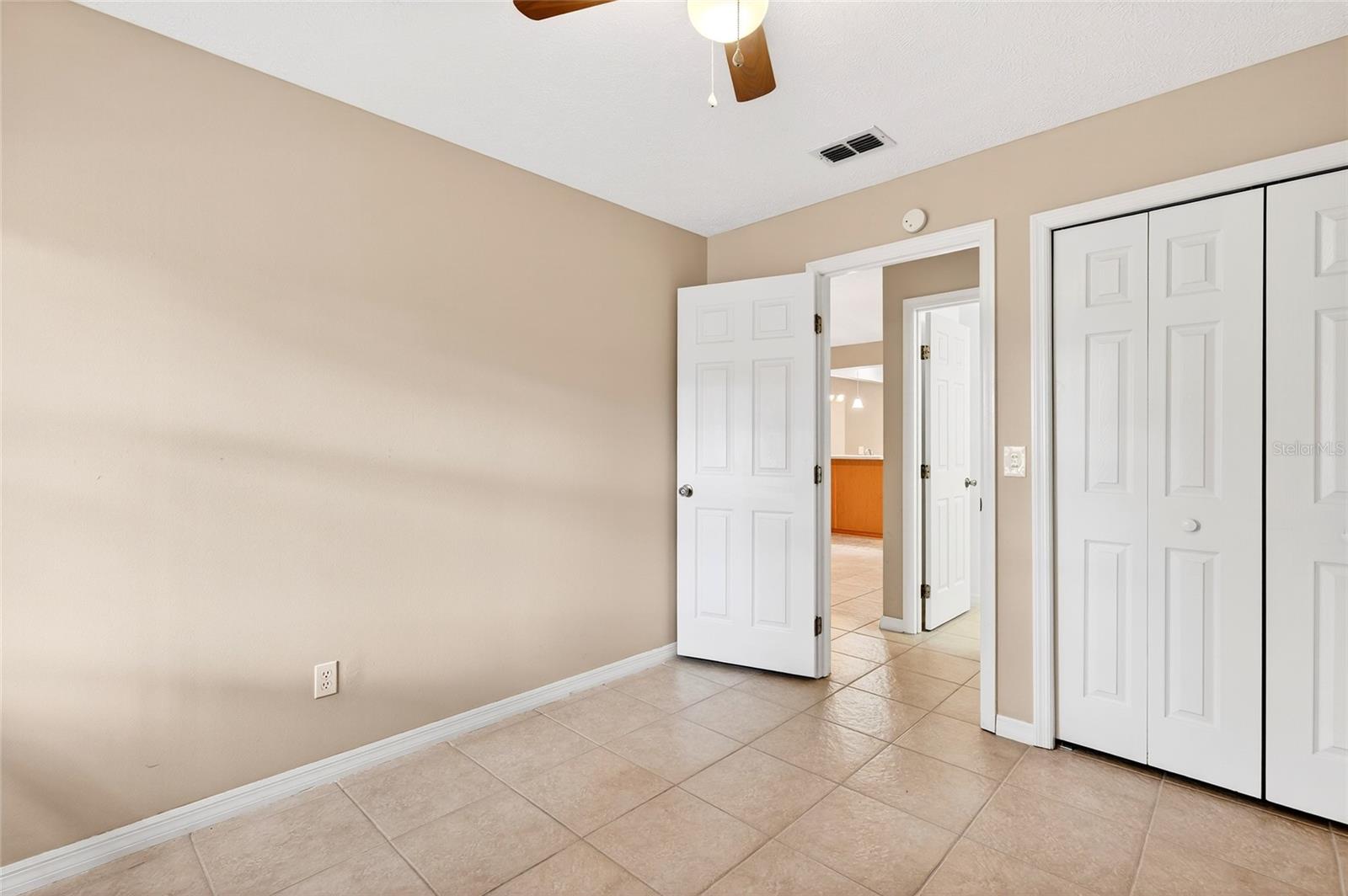 ROLLING HILLS UN 05 - Residential