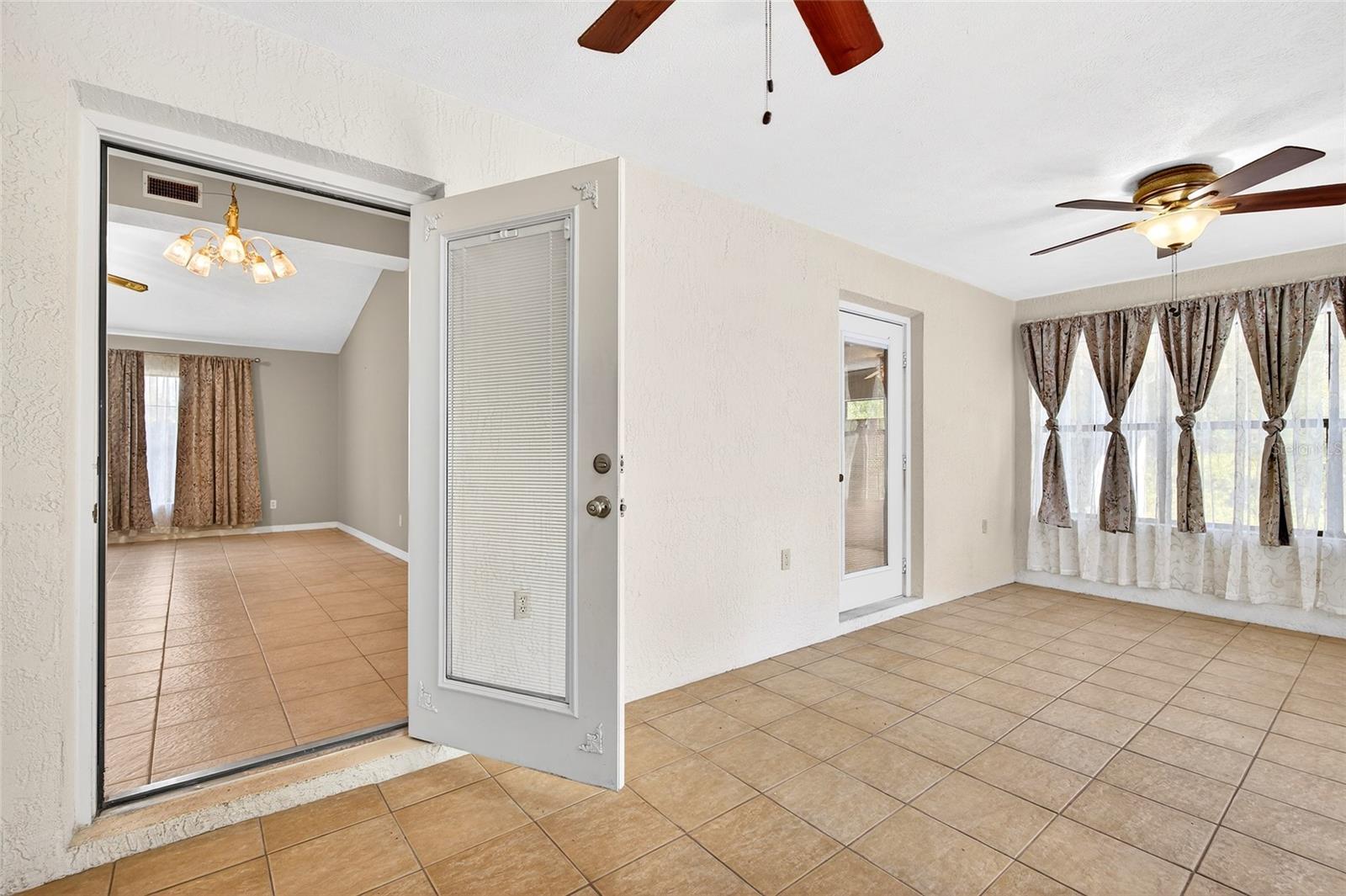 ROLLING HILLS UN 05 - Residential