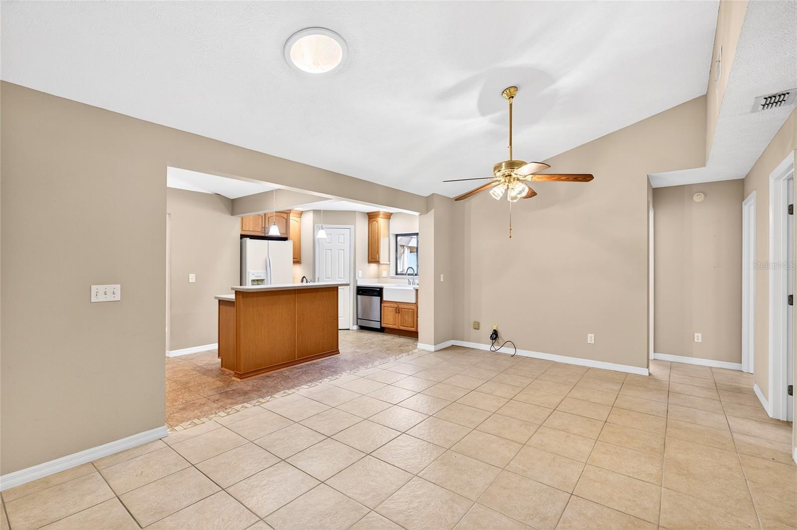 ROLLING HILLS UN 05 - Residential