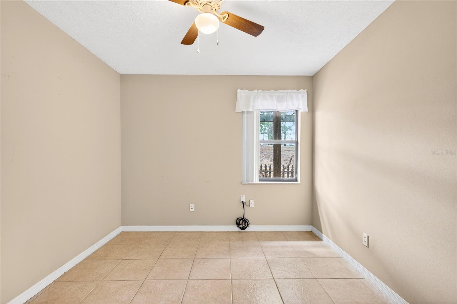 ROLLING HILLS UN 05 - Residential