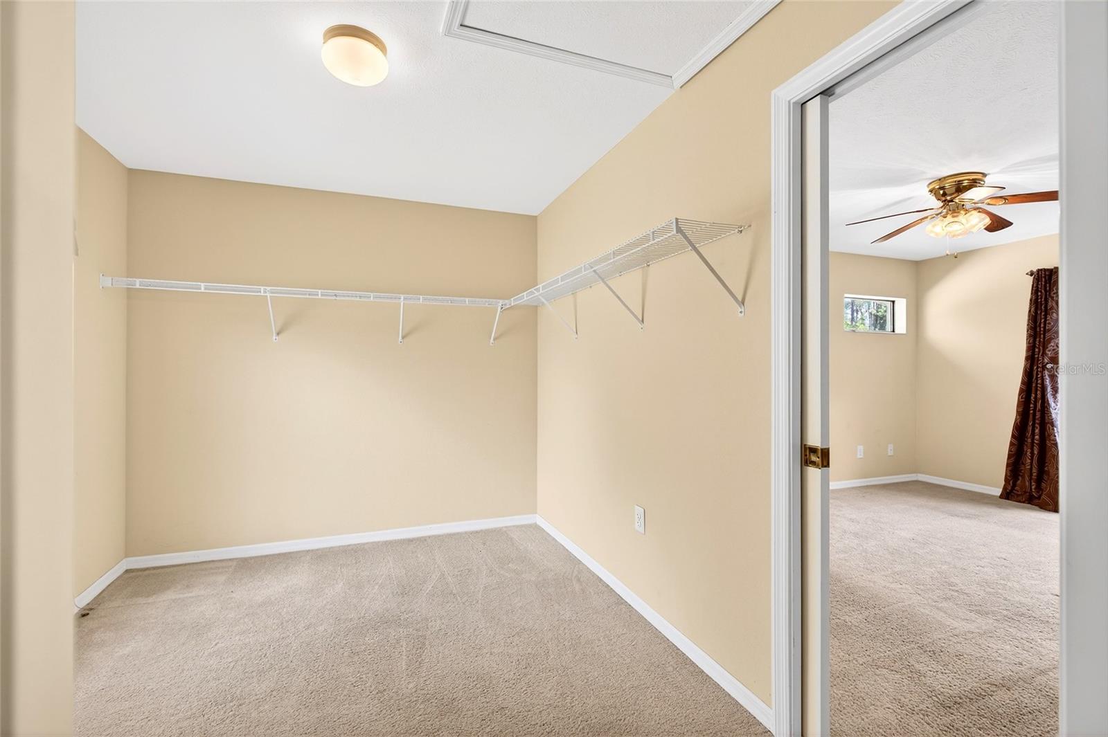 ROLLING HILLS UN 05 - Residential