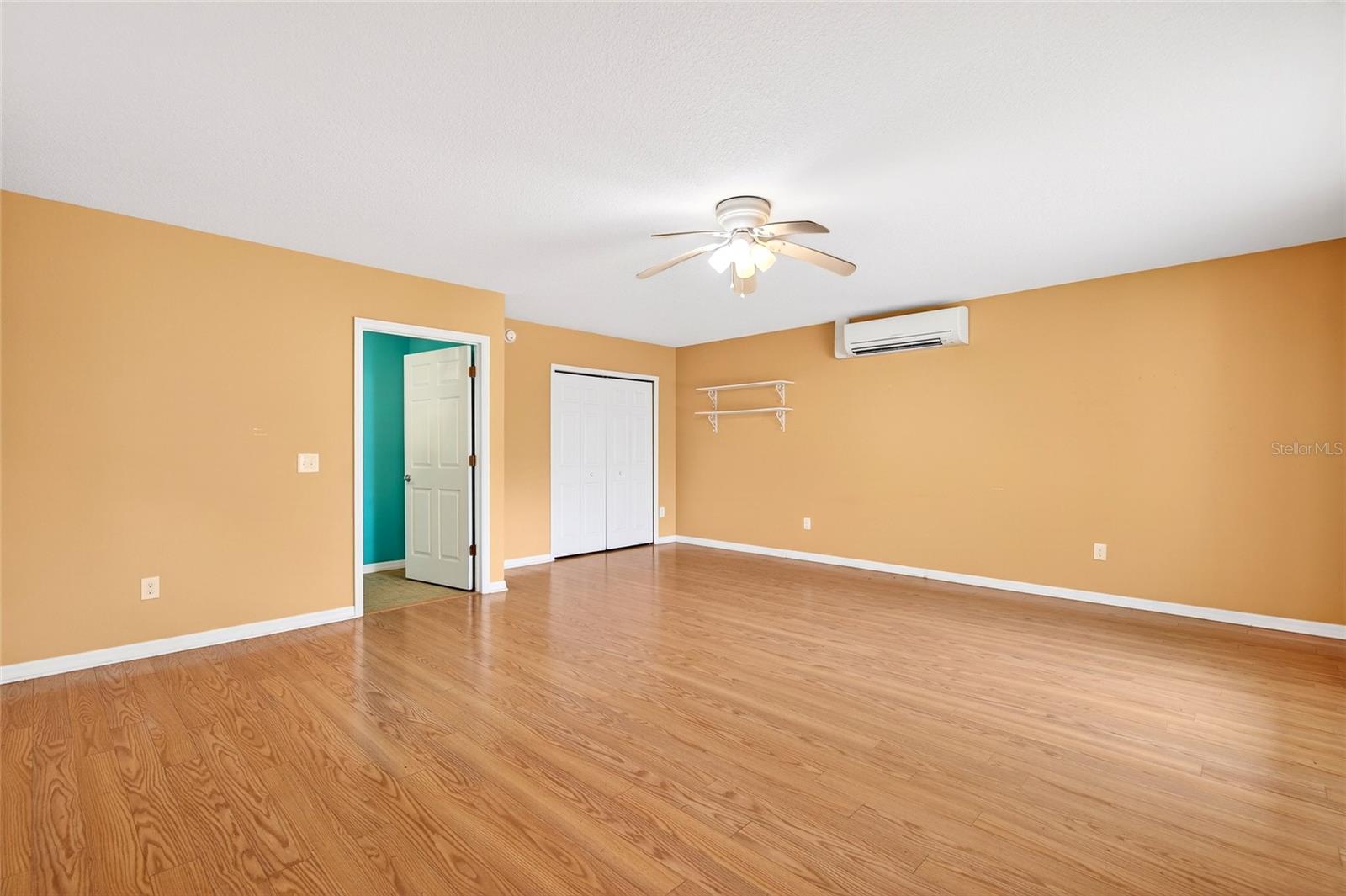 ROLLING HILLS UN 05 - Residential